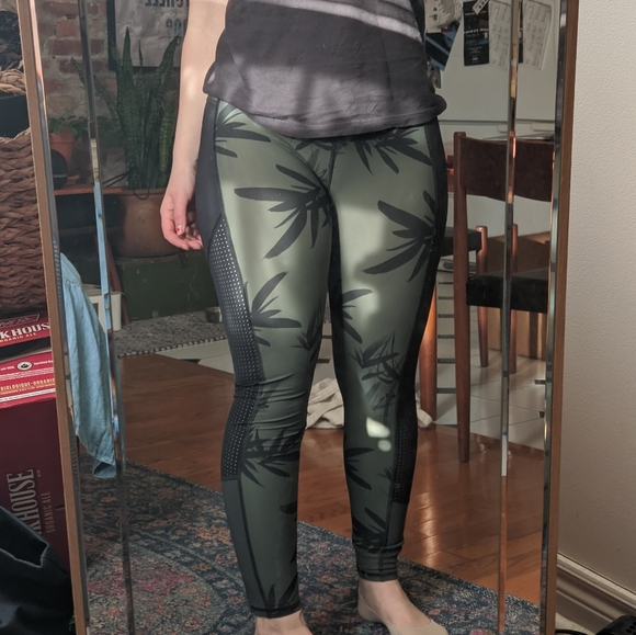 Tropical Green Sweaty Betty Leggings